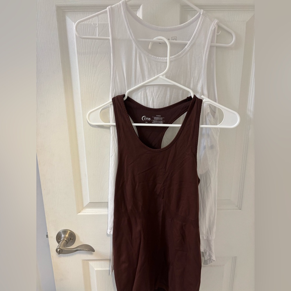 2 Zyia Active Women's  Tank Tops‎